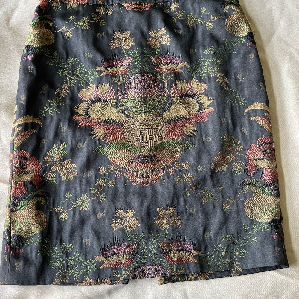 CAbi Charcoal Floral Jacquard Pencil Skirt with Multi-Color Embroidery